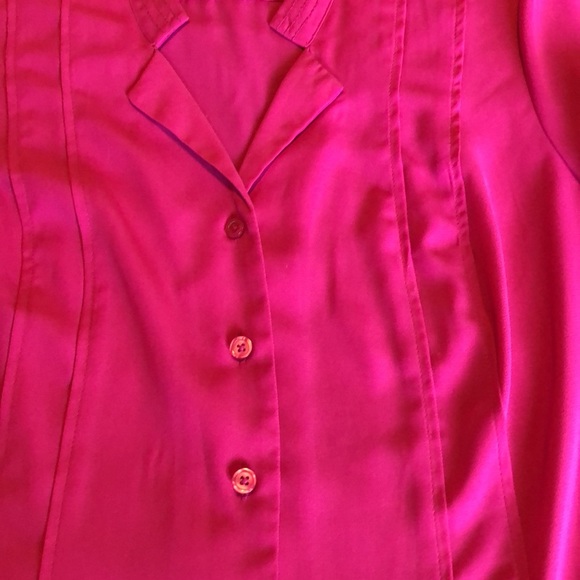 Women’s size medium Dana Buchman pink polyester button down shirt - Picture 7 of 8